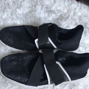 Guess sparkly sneakers!🤩